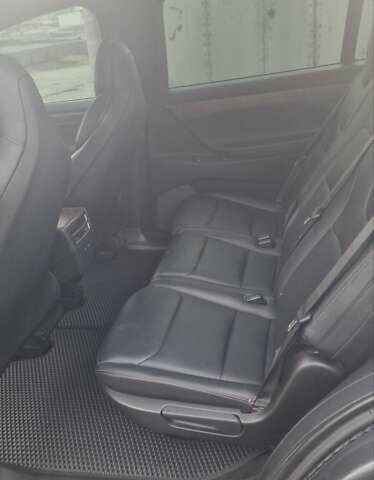 Серый Тесла Модель Х, объемом двигателя 0 л и пробегом 119 тыс. км за 28900 $, фото 5 на Automoto.ua