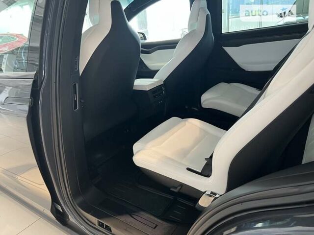 Серый Тесла Модель Х, объемом двигателя 0 л и пробегом 53 тыс. км за 68500 $, фото 24 на Automoto.ua