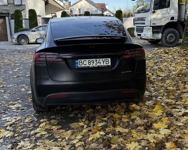 Серый Тесла Модель Х, объемом двигателя 0 л и пробегом 117 тыс. км за 28400 $, фото 6 на Automoto.ua