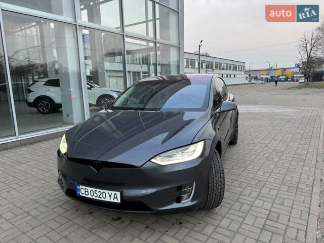 Серый Тесла Модель Х, объемом двигателя 0 л и пробегом 114 тыс. км за 48900 $, фото 6 на Automoto.ua