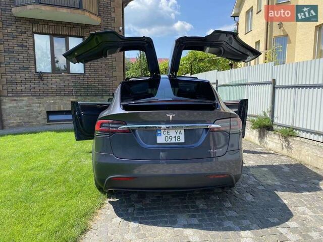 Серый Тесла Модель Х, объемом двигателя 0 л и пробегом 48 тыс. км за 62000 $, фото 13 на Automoto.ua