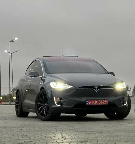 Серый Тесла Модель Х, объемом двигателя 0 л и пробегом 18 тыс. км за 33000 $, фото 16 на Automoto.ua