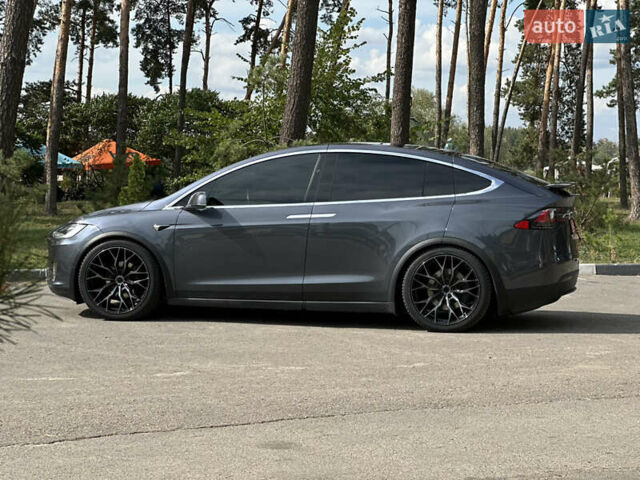 Серый Тесла Модель Х, объемом двигателя 0 л и пробегом 18 тыс. км за 33000 $, фото 6 на Automoto.ua