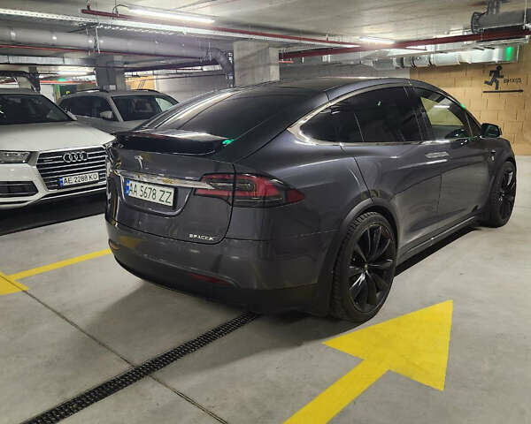 Сірий Тесла Модель Х, об'ємом двигуна 0 л та пробігом 38 тис. км за 37000 $, фото 4 на Automoto.ua