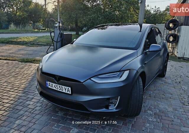 Серый Тесла Модель Х, объемом двигателя 0 л и пробегом 107 тыс. км за 34000 $, фото 17 на Automoto.ua