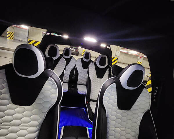 Сірий Тесла Модель Х, об'ємом двигуна 0 л та пробігом 38 тис. км за 37000 $, фото 18 на Automoto.ua