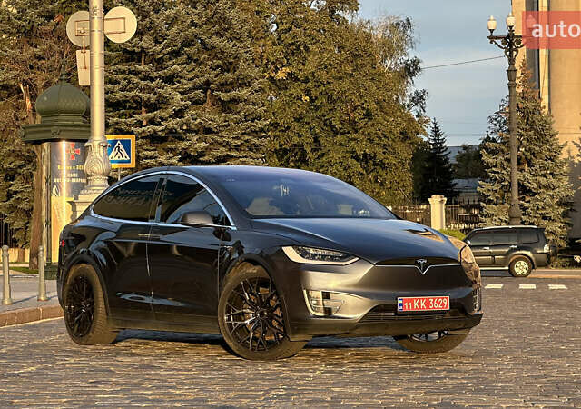 Серый Тесла Модель Х, объемом двигателя 0 л и пробегом 18 тыс. км за 33000 $, фото 13 на Automoto.ua