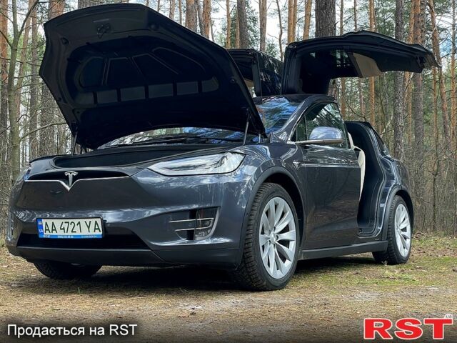 Сірий Тесла Модель Х, об'ємом двигуна 0 л та пробігом 53 тис. км за 38000 $, фото 5 на Automoto.ua