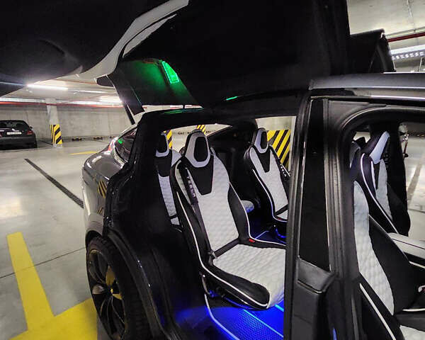 Сірий Тесла Модель Х, об'ємом двигуна 0 л та пробігом 38 тис. км за 37000 $, фото 19 на Automoto.ua