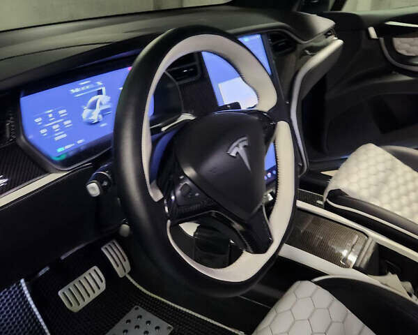 Сірий Тесла Модель Х, об'ємом двигуна 0 л та пробігом 38 тис. км за 37000 $, фото 10 на Automoto.ua