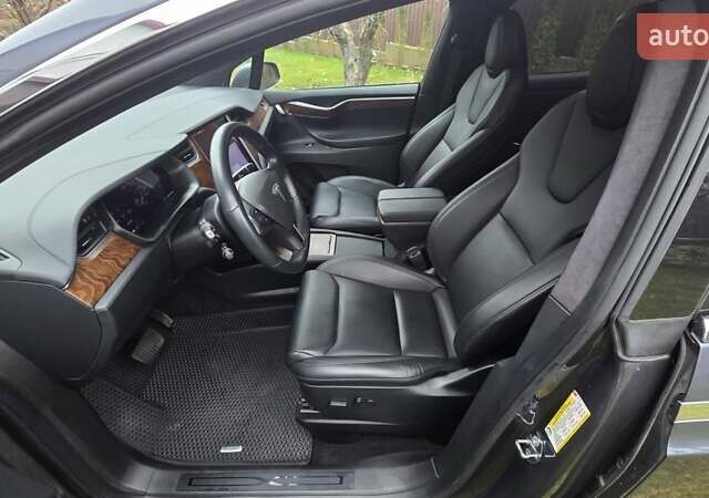 Серый Тесла Модель Х, объемом двигателя 0 л и пробегом 48 тыс. км за 33500 $, фото 22 на Automoto.ua