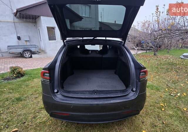 Серый Тесла Модель Х, объемом двигателя 0 л и пробегом 48 тыс. км за 33500 $, фото 17 на Automoto.ua