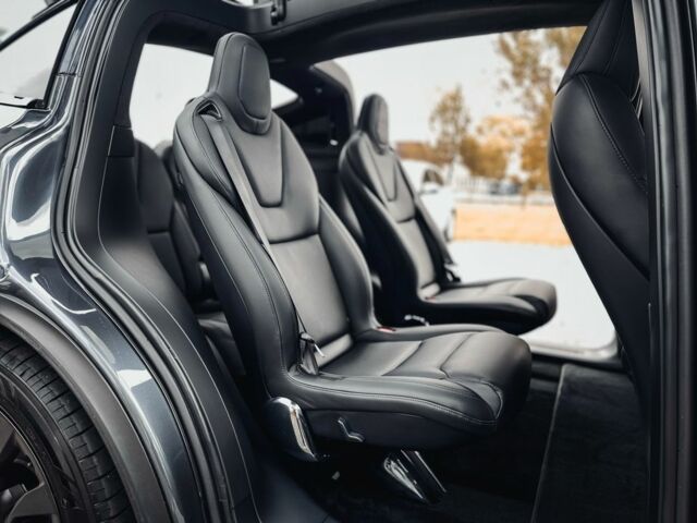 Сірий Тесла Модель Х, об'ємом двигуна 0 л та пробігом 58 тис. км за 49999 $, фото 5 на Automoto.ua