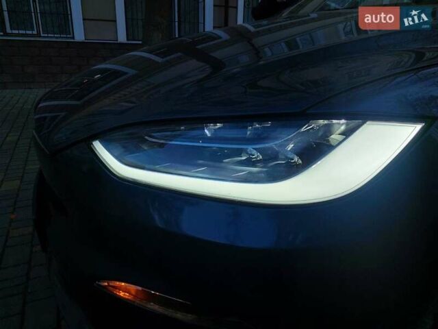 Серый Тесла Модель Х, объемом двигателя 0 л и пробегом 5 тыс. км за 52999 $, фото 76 на Automoto.ua