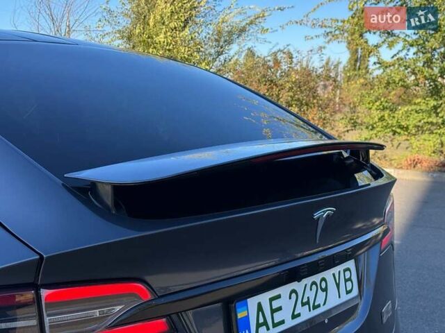 Серый Тесла Модель Х, объемом двигателя 0 л и пробегом 32 тыс. км за 55500 $, фото 13 на Automoto.ua