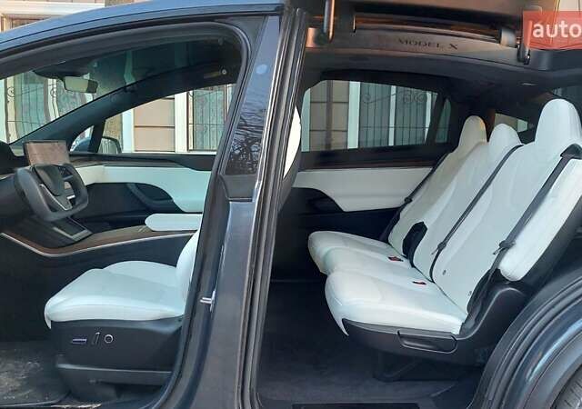Серый Тесла Модель Х, объемом двигателя 0 л и пробегом 5 тыс. км за 52999 $, фото 33 на Automoto.ua