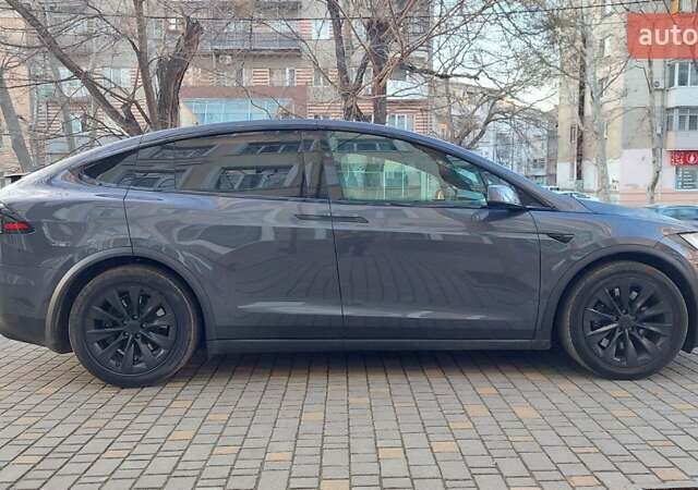 Серый Тесла Модель Х, объемом двигателя 0 л и пробегом 5 тыс. км за 52999 $, фото 15 на Automoto.ua