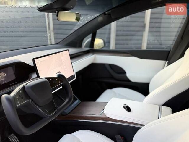 Серый Тесла Модель Х, объемом двигателя 0 л и пробегом 69 тыс. км за 40000 $, фото 8 на Automoto.ua