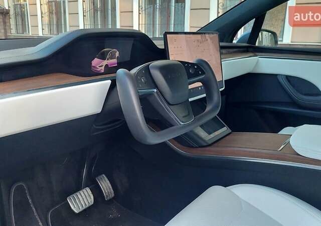 Серый Тесла Модель Х, объемом двигателя 0 л и пробегом 5 тыс. км за 52999 $, фото 31 на Automoto.ua