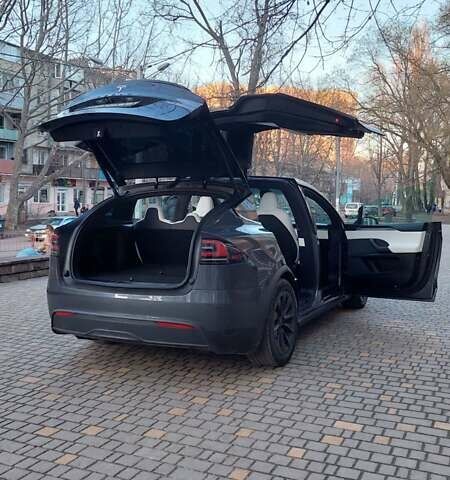 Серый Тесла Модель Х, объемом двигателя 0 л и пробегом 5 тыс. км за 52999 $, фото 62 на Automoto.ua