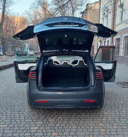 Серый Тесла Модель Х, объемом двигателя 0 л и пробегом 5 тыс. км за 52999 $, фото 65 на Automoto.ua