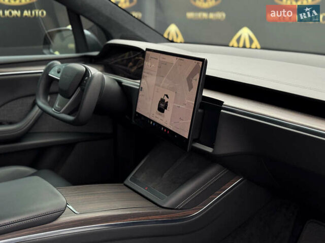 Серый Тесла Модель Х, объемом двигателя 0 л и пробегом 29 тыс. км за 47900 $, фото 16 на Automoto.ua