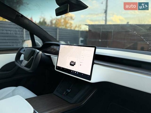 Серый Тесла Модель Х, объемом двигателя 0 л и пробегом 69 тыс. км за 40000 $, фото 11 на Automoto.ua