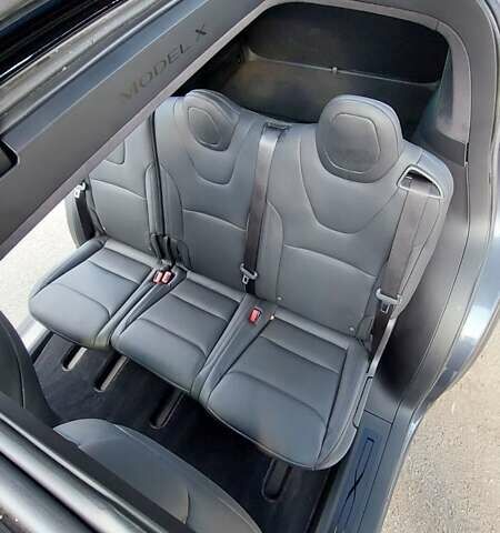 Сірий Тесла Модель Х, об'ємом двигуна 0 л та пробігом 40 тис. км за 46000 $, фото 7 на Automoto.ua