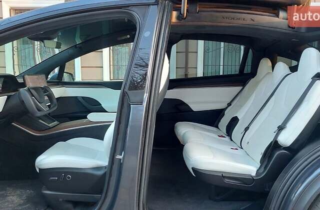 Серый Тесла Модель Х, объемом двигателя 0 л и пробегом 5 тыс. км за 52999 $, фото 34 на Automoto.ua