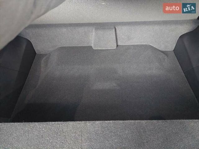 Серый Тесла Модель Х, объемом двигателя 0 л и пробегом 5 тыс. км за 52999 $, фото 41 на Automoto.ua