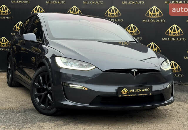 Серый Тесла Модель Х, объемом двигателя 0 л и пробегом 29 тыс. км за 47900 $, фото 8 на Automoto.ua