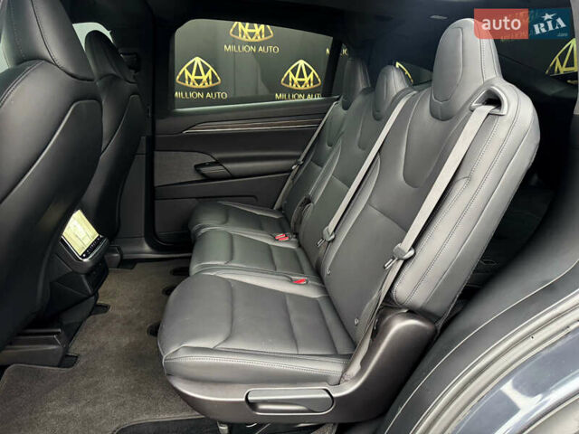 Серый Тесла Модель Х, объемом двигателя 0 л и пробегом 29 тыс. км за 47900 $, фото 13 на Automoto.ua