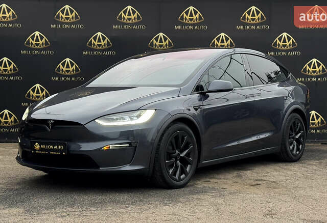 Серый Тесла Модель Х, объемом двигателя 0 л и пробегом 29 тыс. км за 47900 $, фото 3 на Automoto.ua