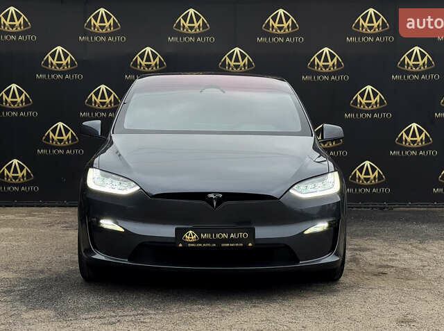 Серый Тесла Модель Х, объемом двигателя 0 л и пробегом 29 тыс. км за 47900 $, фото 1 на Automoto.ua