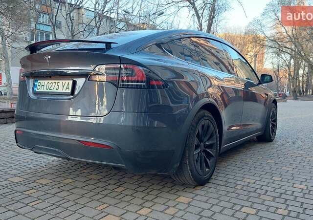 Серый Тесла Модель Х, объемом двигателя 0 л и пробегом 5 тыс. км за 52999 $, фото 19 на Automoto.ua