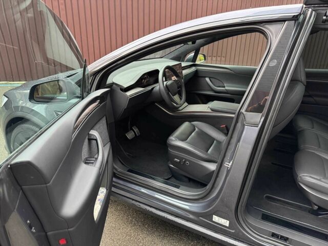 Тесла Модель Х 2023 у Києві на Automoto.ua Сірий Тесла Модель Х, об'ємом двигуна 0 л та пробігом 23 тис. км за 49999 $, фото 17 на Automoto.ua