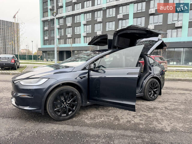 Серый Тесла Модель Х, объемом двигателя 0 л и пробегом 18 тыс. км за 56900 $, фото 6 на Automoto.ua