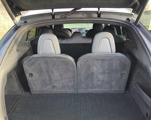 Сірий Тесла Модель Х, об'ємом двигуна 0 л та пробігом 27 тис. км за 52900 $, фото 23 на Automoto.ua