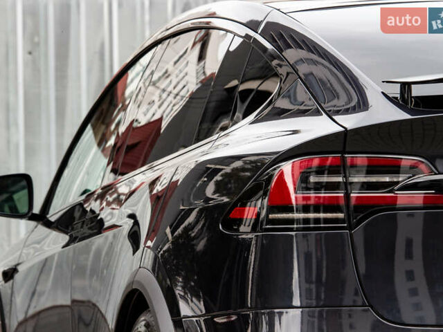 Сірий Тесла Модель Х, об'ємом двигуна 0 л та пробігом 10 тис. км за 70000 $, фото 16 на Automoto.ua