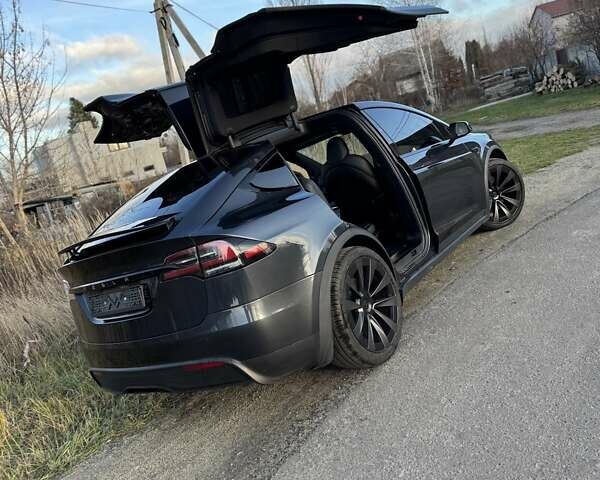 Сірий Тесла Модель Х, об'ємом двигуна 0 л та пробігом 27 тис. км за 52900 $, фото 14 на Automoto.ua