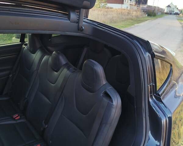 Сірий Тесла Модель Х, об'ємом двигуна 0 л та пробігом 27 тис. км за 52900 $, фото 27 на Automoto.ua