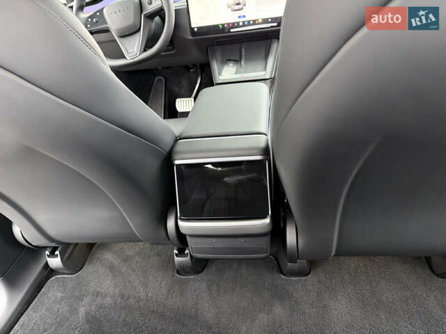 Серый Тесла Модель Х, объемом двигателя 0 л и пробегом 18 тыс. км за 56900 $, фото 25 на Automoto.ua