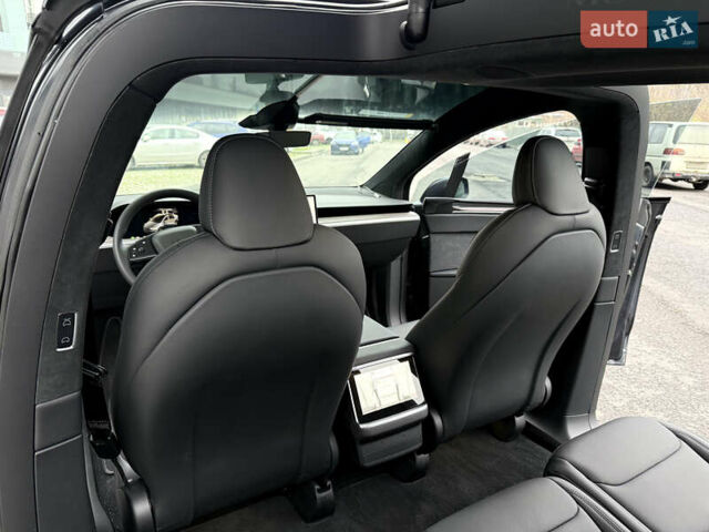 Серый Тесла Модель Х, объемом двигателя 0 л и пробегом 18 тыс. км за 56900 $, фото 26 на Automoto.ua