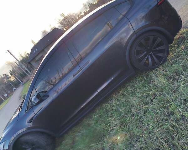 Сірий Тесла Модель Х, об'ємом двигуна 0 л та пробігом 27 тис. км за 52900 $, фото 8 на Automoto.ua