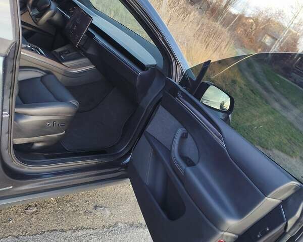 Сірий Тесла Модель Х, об'ємом двигуна 0 л та пробігом 27 тис. км за 52900 $, фото 22 на Automoto.ua