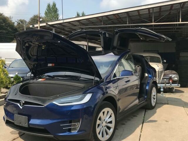 Синий Тесла Модель Х, объемом двигателя 0 л и пробегом 5 тыс. км за 85000 $, фото 5 на Automoto.ua