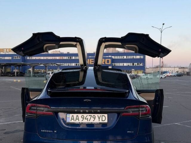Синий Тесла Модель Х, объемом двигателя 0 л и пробегом 191 тыс. км за 19000 $, фото 5 на Automoto.ua