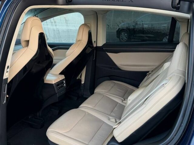 Синий Тесла Модель Х, объемом двигателя 0 л и пробегом 191 тыс. км за 19000 $, фото 12 на Automoto.ua