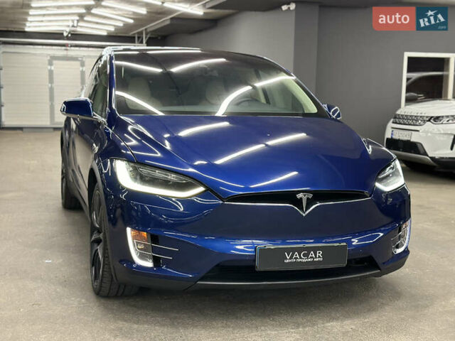 Синий Тесла Модель Х, объемом двигателя 0 л и пробегом 152 тыс. км за 28500 $, фото 9 на Automoto.ua