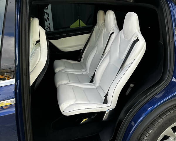 Тесла Модель Х 2016 в Львове на Automoto.ua Синий Тесла Модель Х, объемом двигателя 0 л и пробегом 93 тыс. км за 21999 $, фото 11 на Automoto.ua